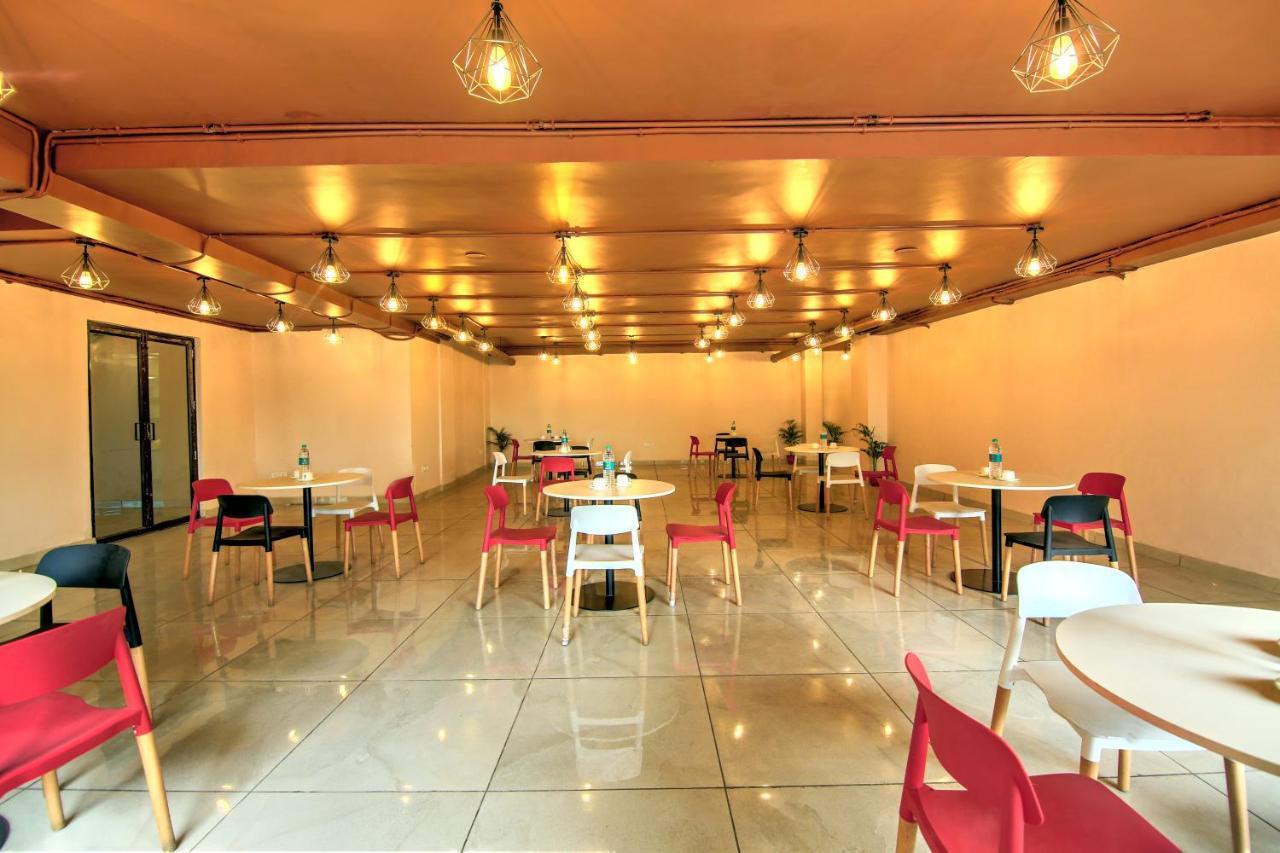 Artisan Rooms Nueva Delhi Exterior foto